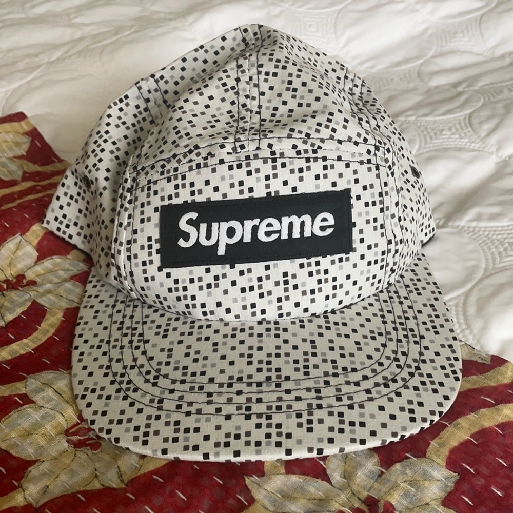 SUPREME hat- cute!